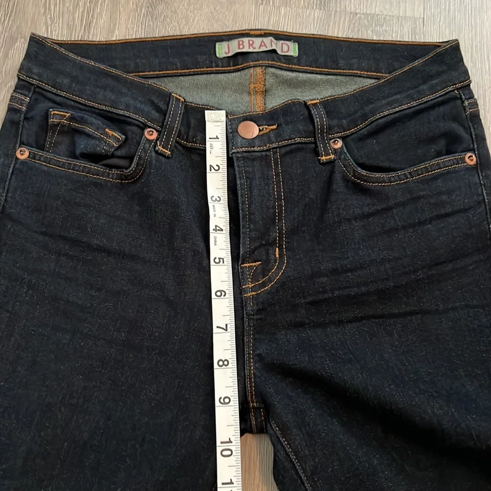 J Brand jeans. Size 28 - Picture 6 of 10